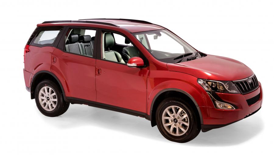  Mahindra XUV500 2015 года  (фото 27 из 30)